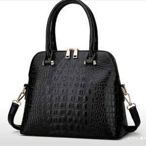 NEW - Elegant Black Crocodile Pattern Handbag
